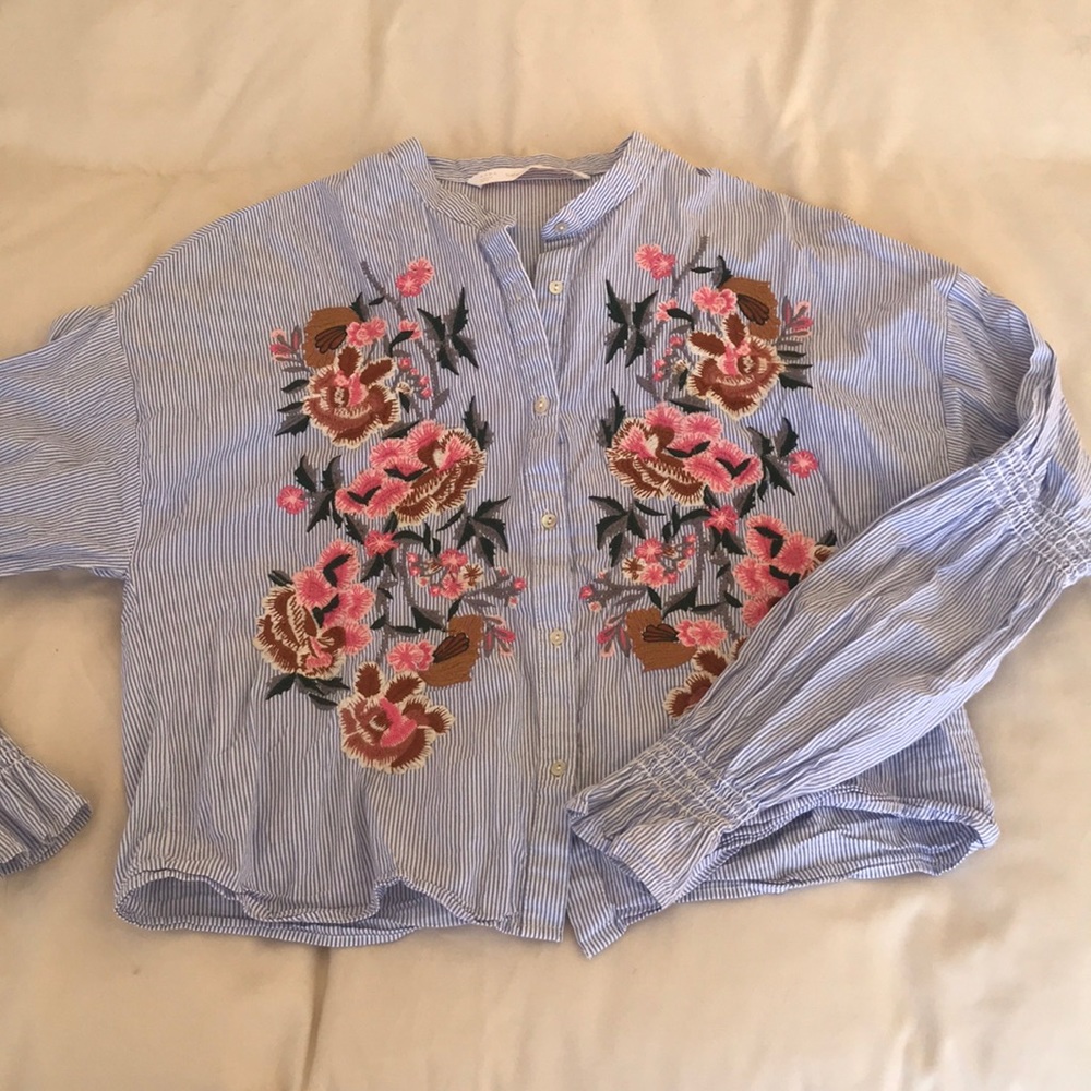 Zara Thin Long Sleeve Button-Up :)